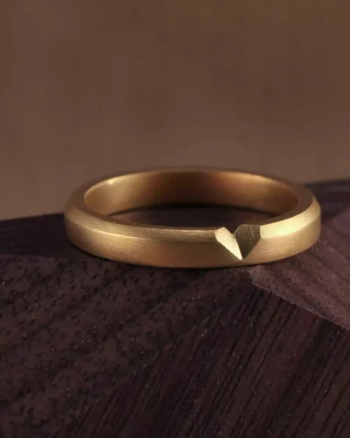 couple wedding rings, 24k gold wedding bands, heart cut gold ring, hand-forged couple rings, solid gold love bands