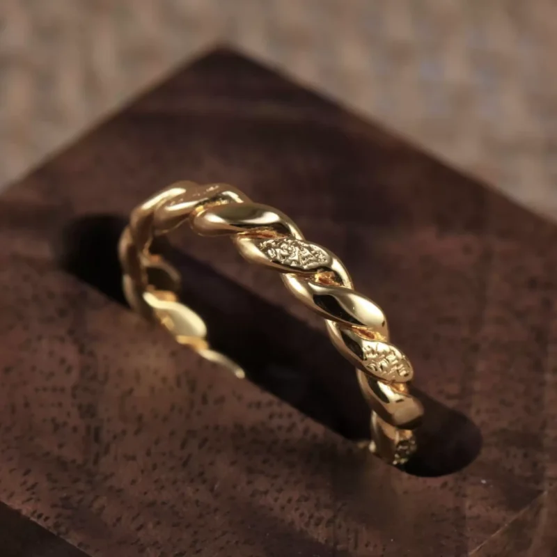 24k-gold-ring-AZK-7039-2 แหวนทองลายดอกไม้, แหวนทอง 24k ลายพวงหรีด, เครื่องประดับทองสัญลักษณ์, แหวนทองตีมือ, แหวนทองดอกไม้เนื้อเต็ม