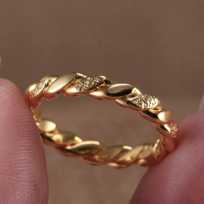 24k-gold-ring-AZK-7039-4 แหวนทองลายดอกไม้, แหวนทอง 24k ลายพวงหรีด, เครื่องประดับทองสัญลักษณ์, แหวนทองตีมือ, แหวนทองดอกไม้เนื้อเต็ม