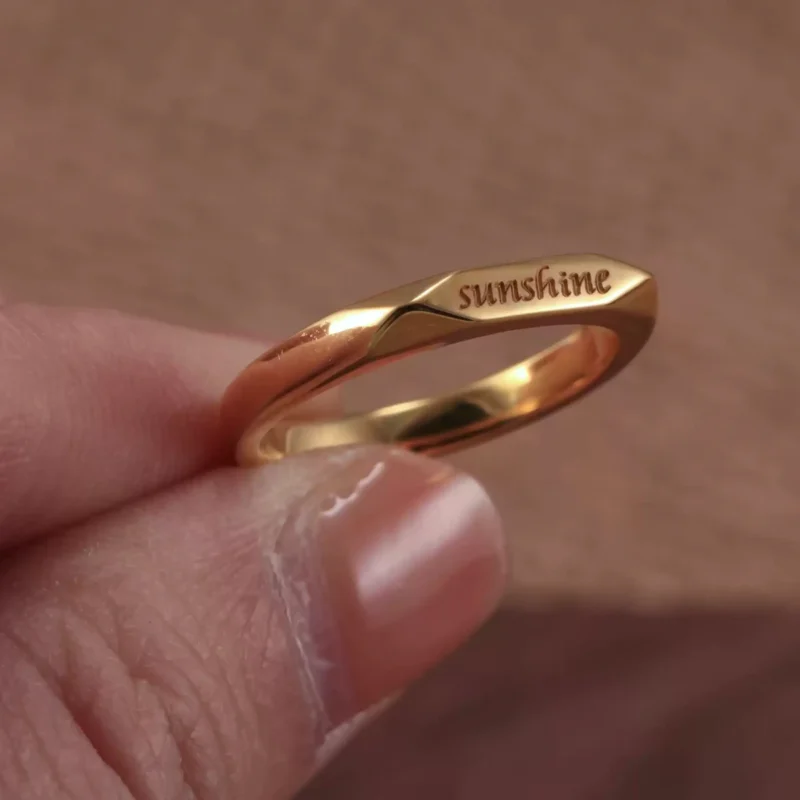 24k-gold-ring-AZK-7042-3 แหวนทองขัดมัน, แหวนเรียบง่าย 24k, เครื่องประดับทองคำแท้, แหวนทองตีมือ, แหวนทองเรียบง่ายสวมใส่ประจำวัน