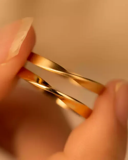 18K Gold Couple Wedding Rings, Mobius Design, Men's & Women's Wedding Bands with Diamond Decoration