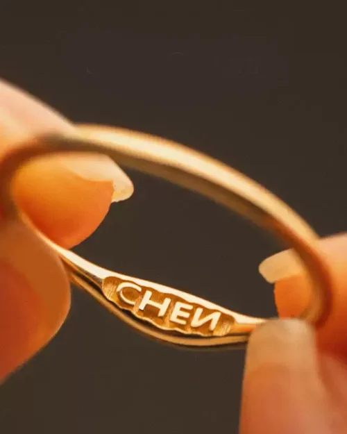 18K Pure Gold Ring, Exquisite Handmade Design, Perfect for Weddings and Gifting