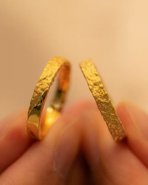 18K Pure Gold Wedding Band, Exquisite Handmade Design, Perfect for Gifts and Weddings