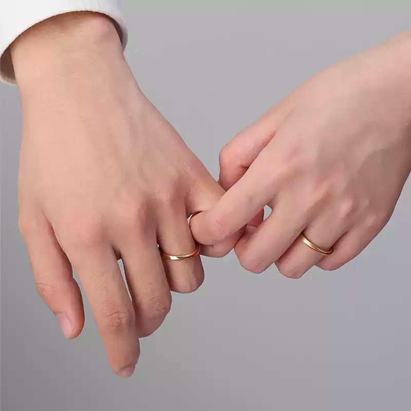 24k-gold-ring-AZK-7054-05 18K纯金婚戒,优雅设计搭配红线细节,婚礼与赠礼的完美之选