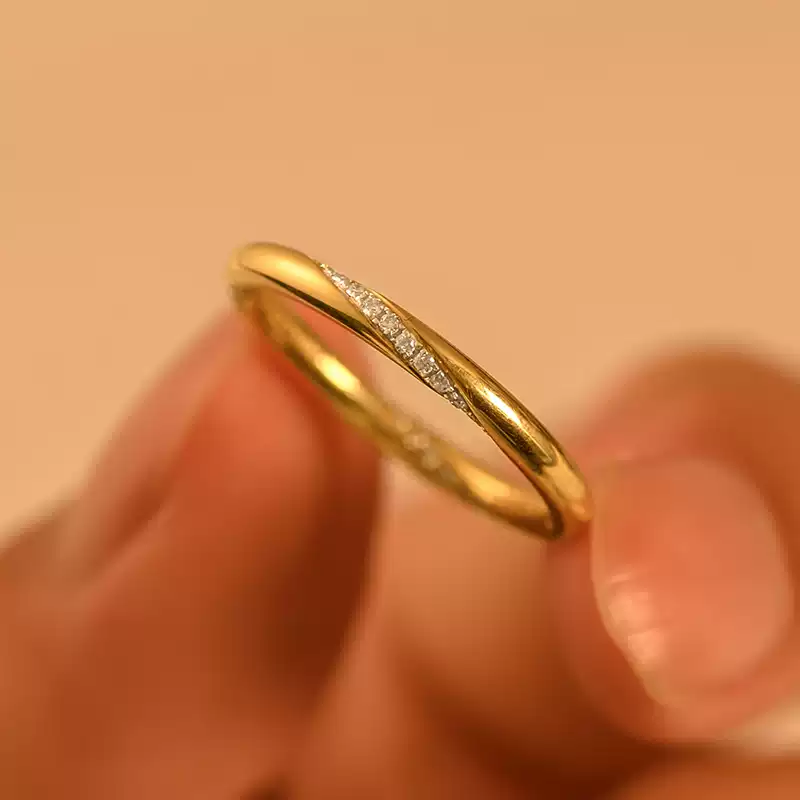 24k-gold-ring-AZK-7059-01 18K纯金钻石婚戒,精致设计搭配钻石点缀,婚礼与赠礼的理想之选