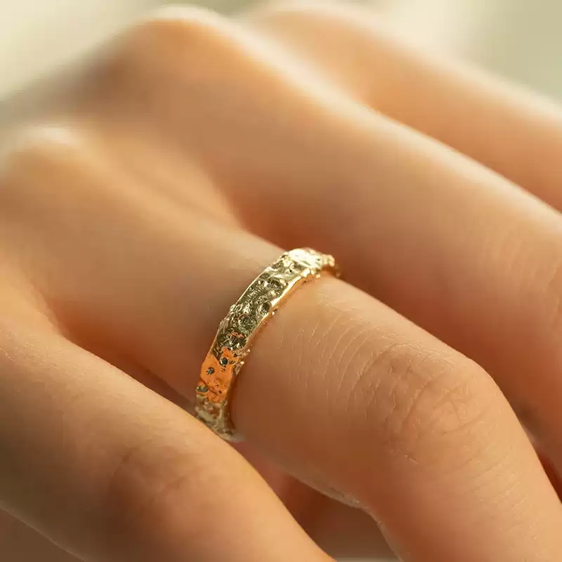 24k-gold-ring-AZK-7061-03 18K Pure Gold Wedding Band, Unique Textured Design, Showcasing Personality and Luxury