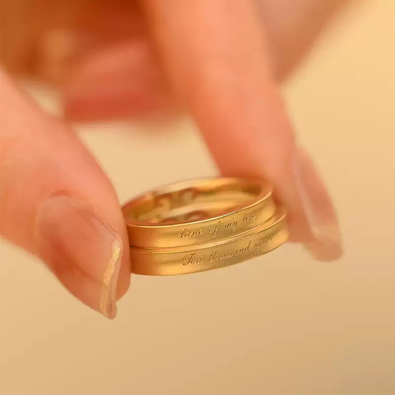 24k-gold-ring-AZK-7070-03 18K Gold Wedding Rings, Personalized Engraving with Red Accents, Custom Couple Rings
