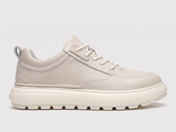 Menu2019s leather casual sneaker in beige, right side profile view