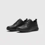 Waterproof leather hiking sneakers - black litchi grain front 45 degree pair view