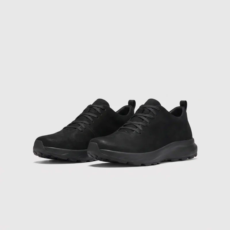 Waterproof leather hiking sneakers - black matte front 45 degree pair view